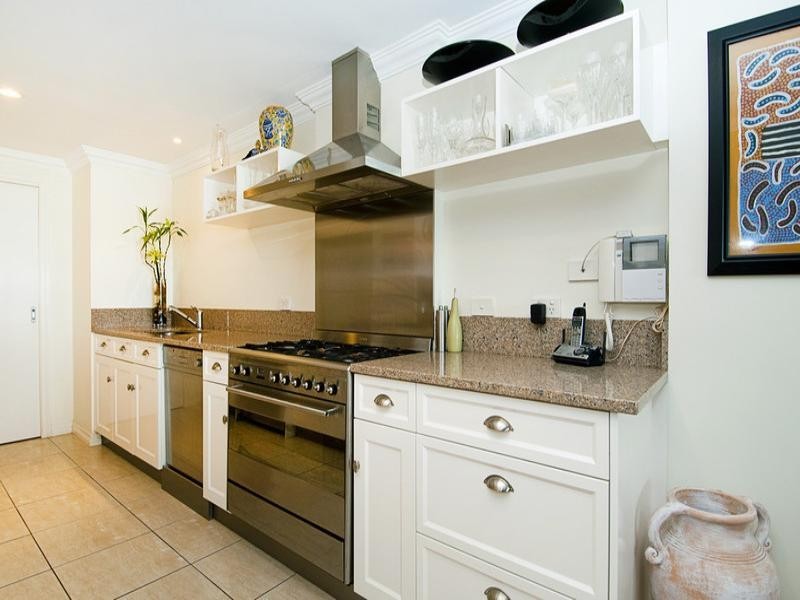 602/212 Marine Parade, Labrador QLD 4215