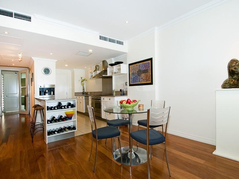 602/212 Marine Parade, Labrador QLD 4215