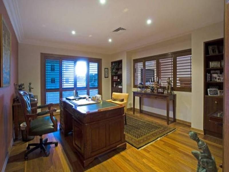 Paradise Point QLD 4216