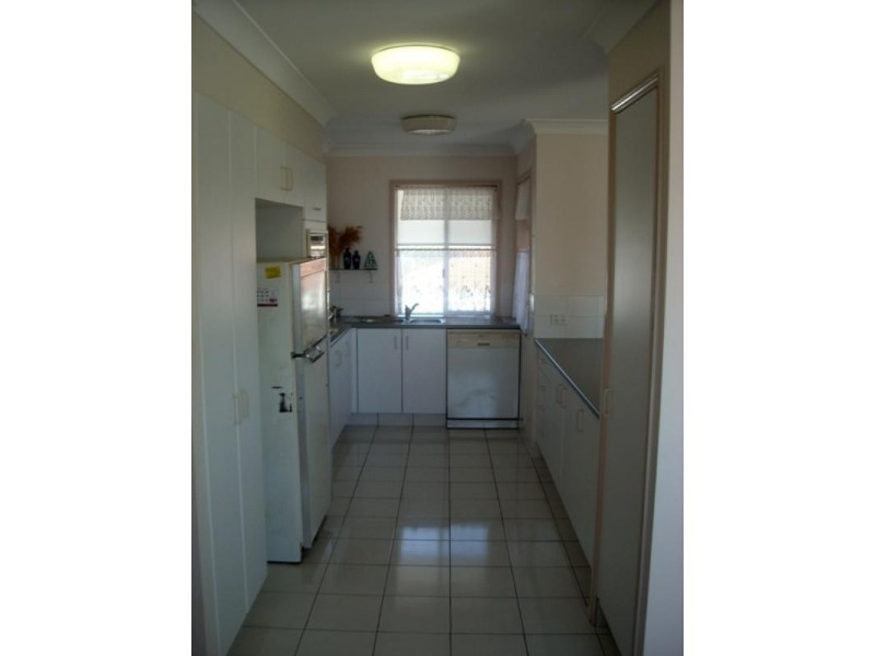 15 Esplanade West, Paradise Point QLD 4216