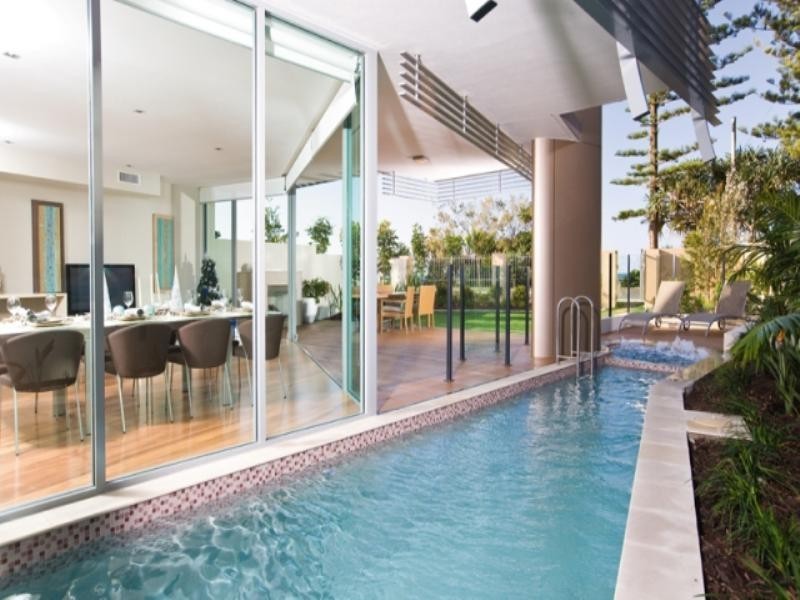 102/46-48 Pacific Parade, Kirra QLD 4225