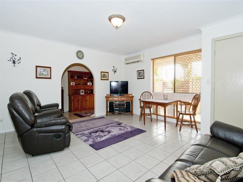 12 Nemara Street, Biggera Waters QLD 4216