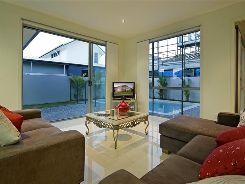 Hope Island QLD 4212