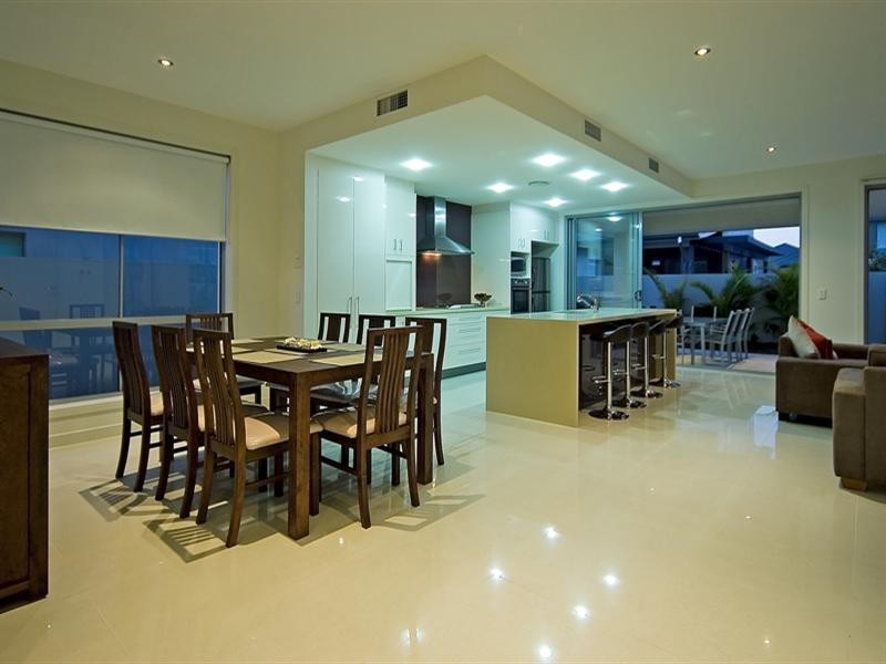 Hope Island QLD 4212