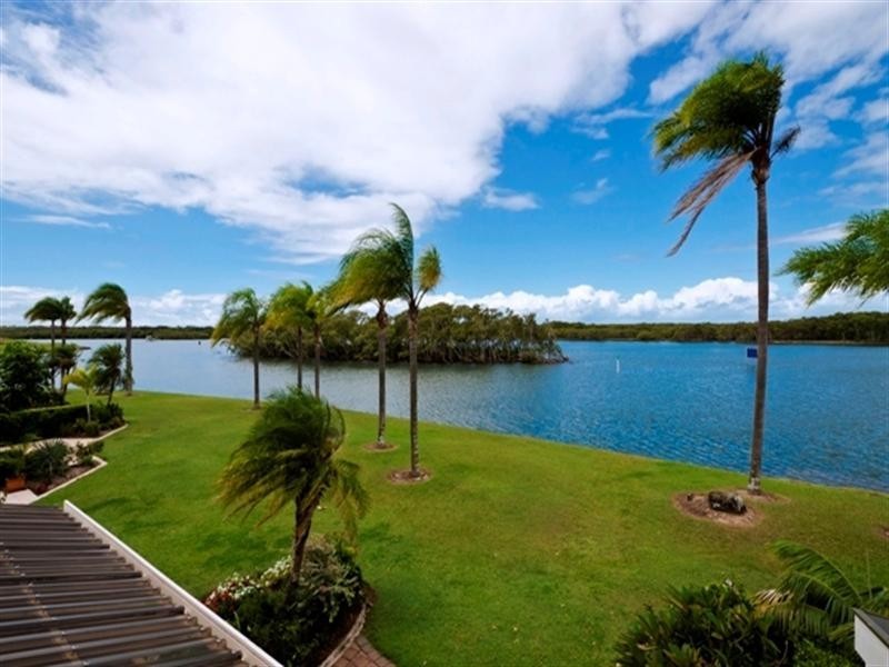 10/81 Boykambil Esplanade, Hope Island QLD 4212