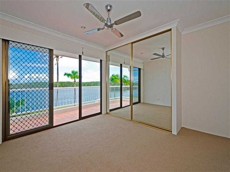 10/81 Boykambil Esplanade, Hope Island QLD 4212