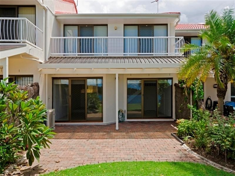 10/81 Boykambil Esplanade, Hope Island QLD 4212