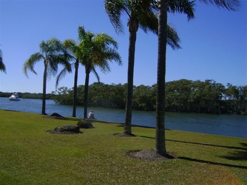 10/81 Boykambil Esplanade, Hope Island QLD 4212