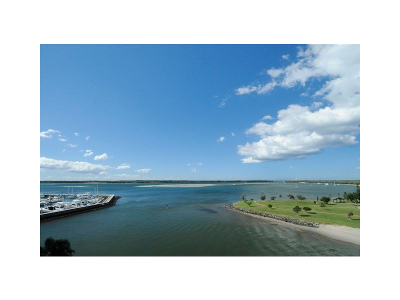 5 Bayview Street, Runaway Bay QLD 4216