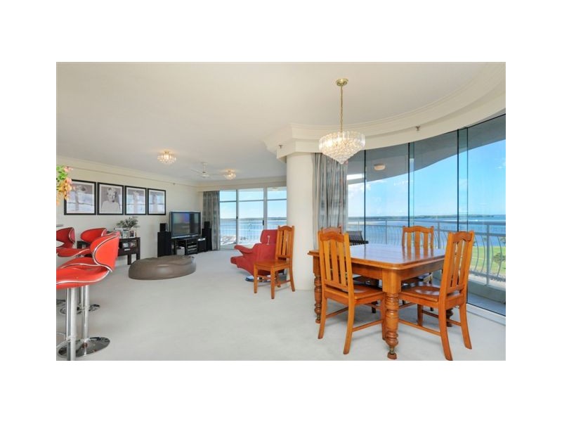 5 Bayview Street, Runaway Bay QLD 4216