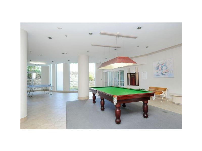 5 Bayview Street, Runaway Bay QLD 4216