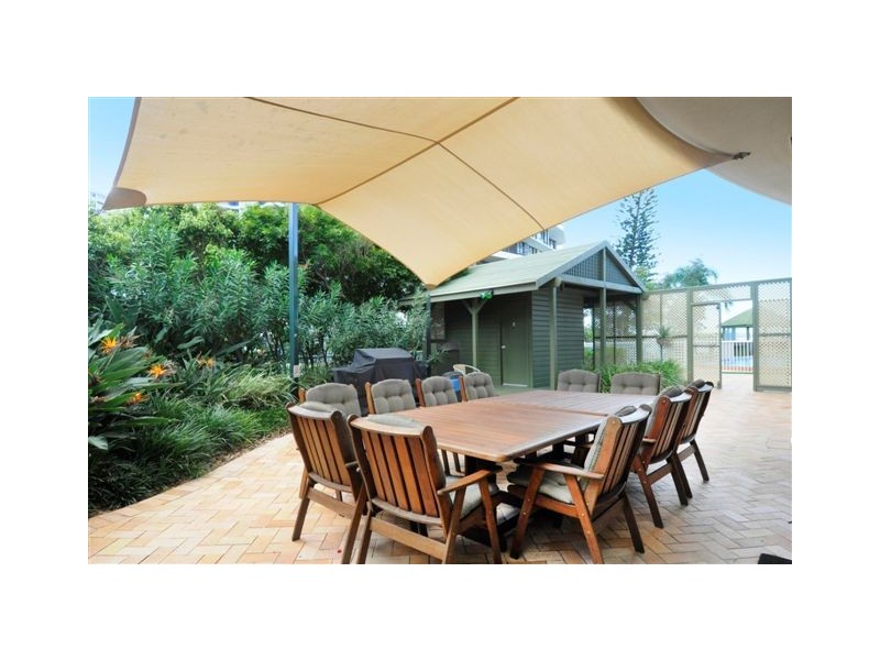 5 Bayview Street, Runaway Bay QLD 4216