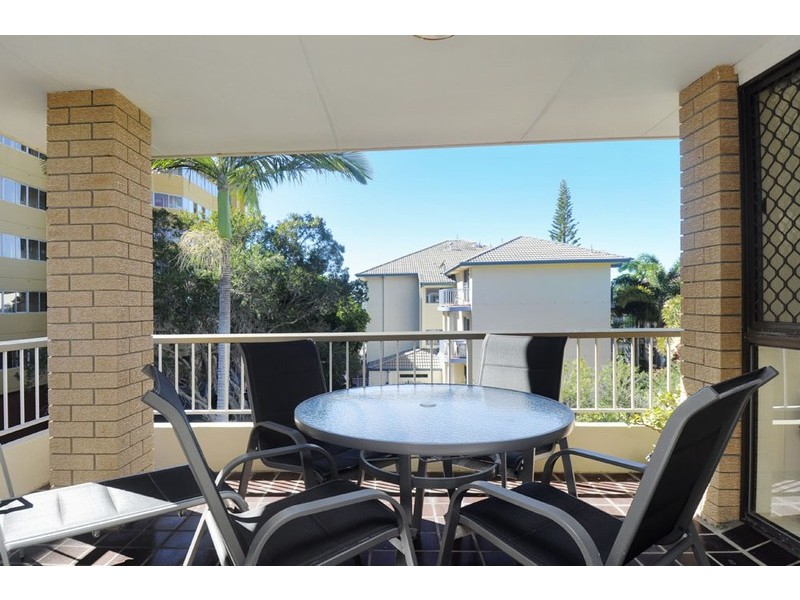 12/548 Marine Parade, Biggera Waters QLD 4216
