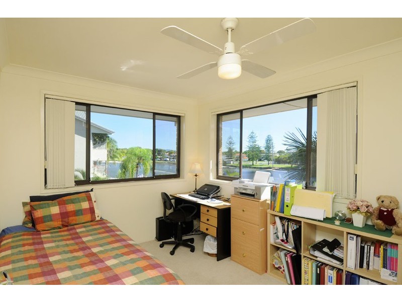 12/548 Marine Parade, Biggera Waters QLD 4216