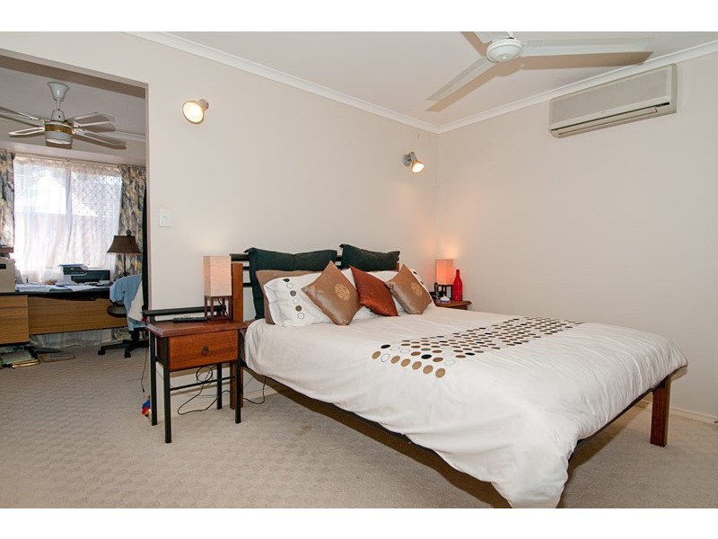 16 Matthew Flinders Drive, Hollywell QLD 4216