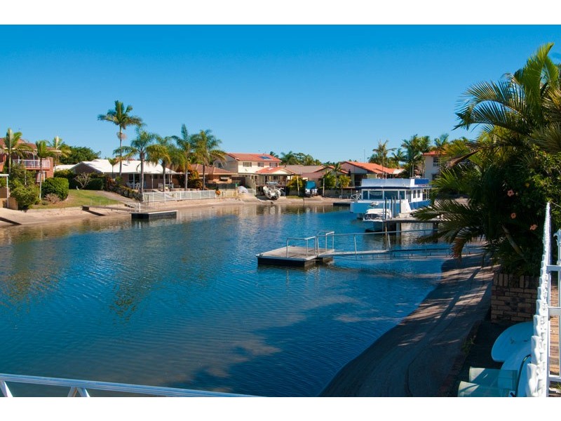 16 Matthew Flinders Drive, Hollywell QLD 4216