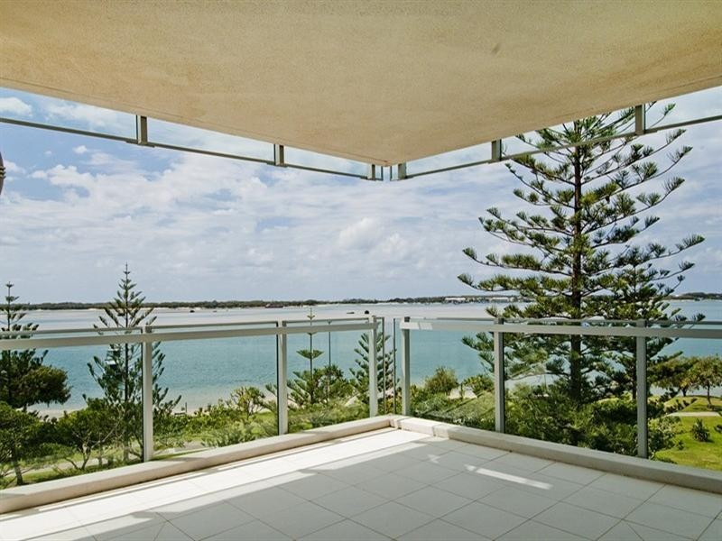 503/230 Marine Parade, Labrador QLD 4215