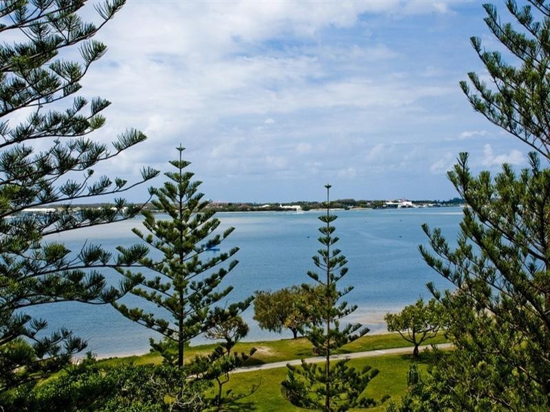 503/230 Marine Parade, Labrador QLD 4215
