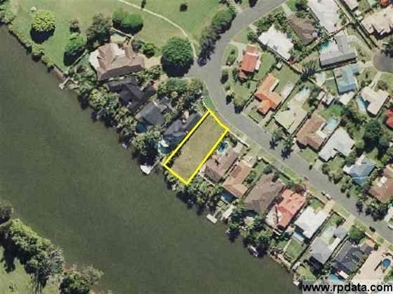 34 Kawana Crescent, Ashmore QLD 4214