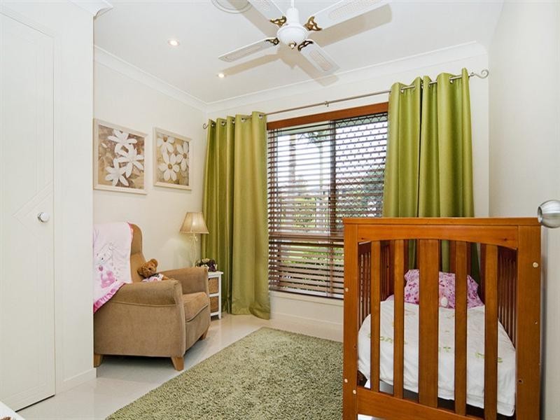 29 Desert Falls Crescent, Parkwood QLD 4214