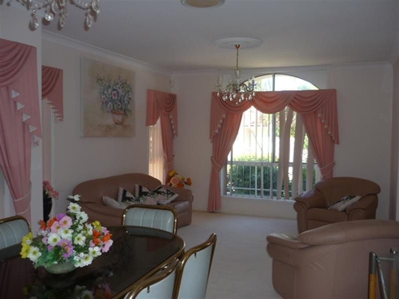 14 Nirvana Court, Runaway Bay QLD 4216