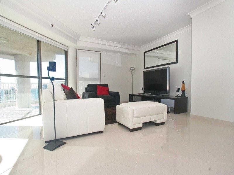 38/20 Cronin Avenue, Main Beach QLD 4217