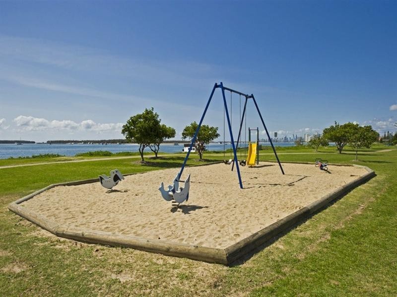 4/534 Marine Parade, Biggera Waters QLD 4216