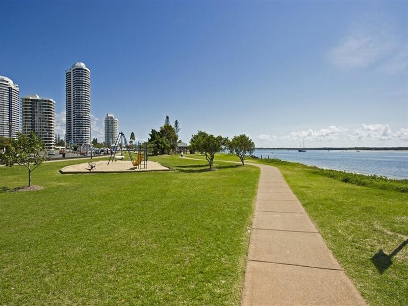 4/534 Marine Parade, Biggera Waters QLD 4216
