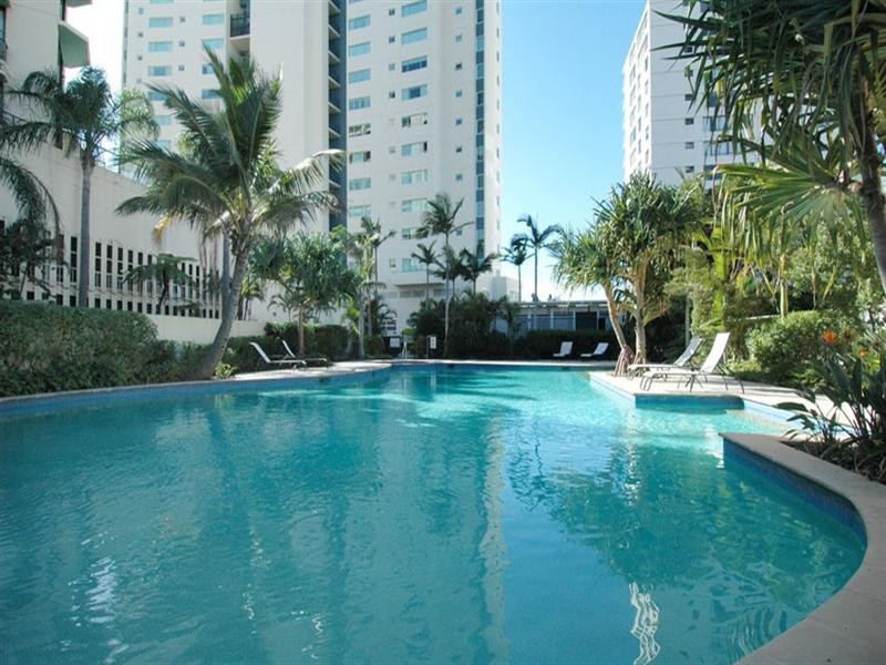 60/326 Marine Parade, Labrador QLD 4215