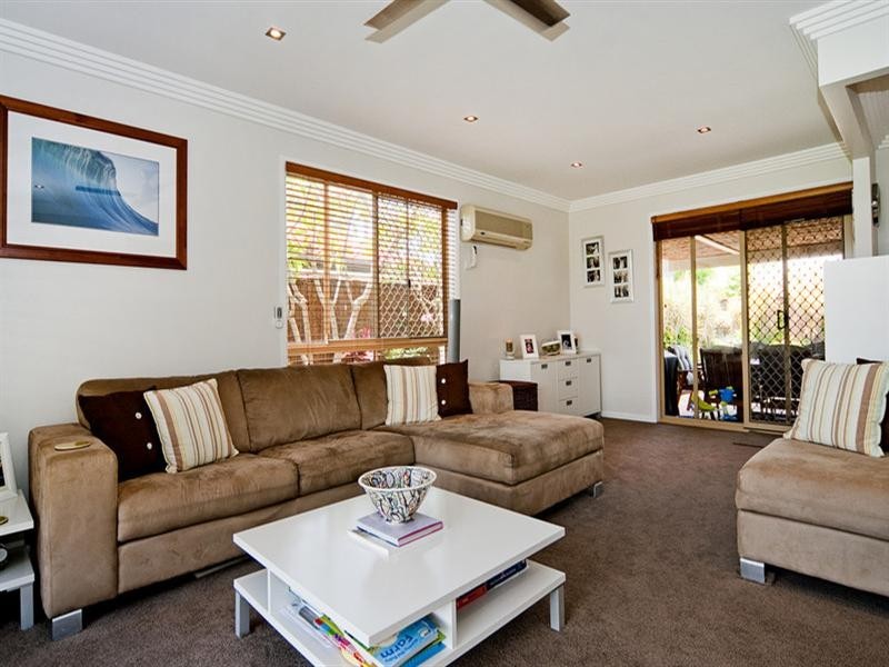 39 Sundown Drive, Paradise Point QLD 4216