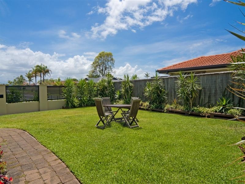 39 Sundown Drive, Paradise Point QLD 4216