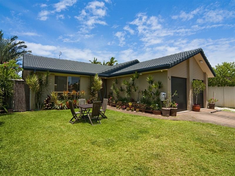 39 Sundown Drive, Paradise Point QLD 4216