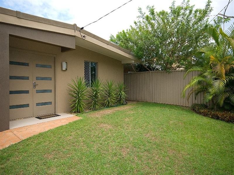 3 Paradise Parade, Paradise Point QLD 4216