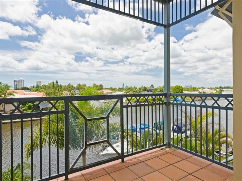 Runaway Bay QLD 4216