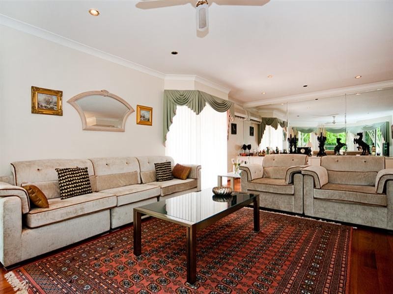 103 Santa Cruz Boulevard, Clear Island Waters QLD 4226