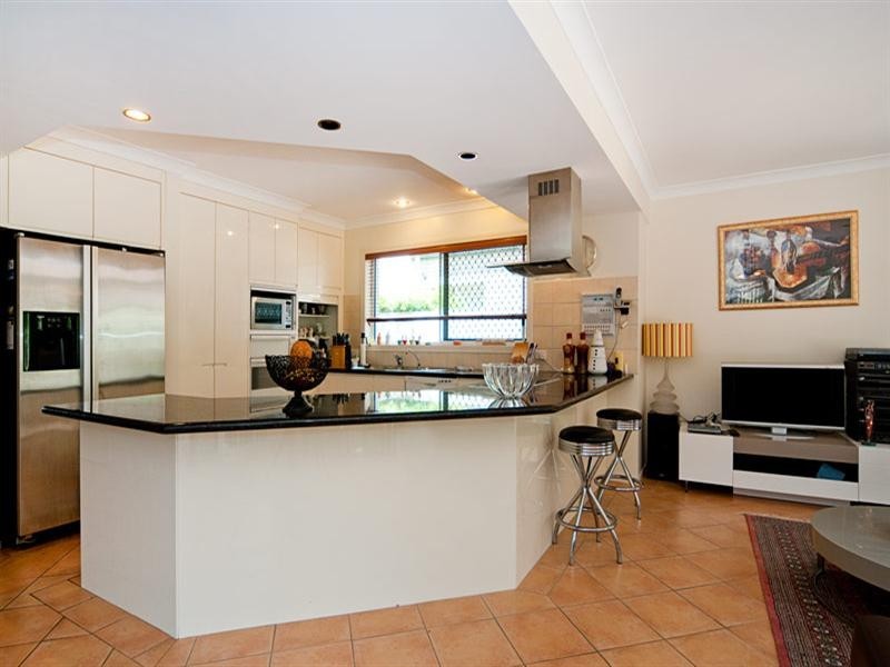 103 Santa Cruz Boulevard, Clear Island Waters QLD 4226