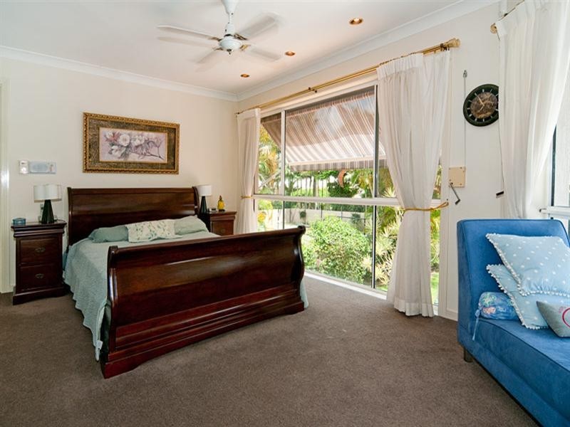 103 Santa Cruz Boulevard, Clear Island Waters QLD 4226