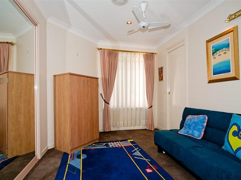 103 Santa Cruz Boulevard, Clear Island Waters QLD 4226