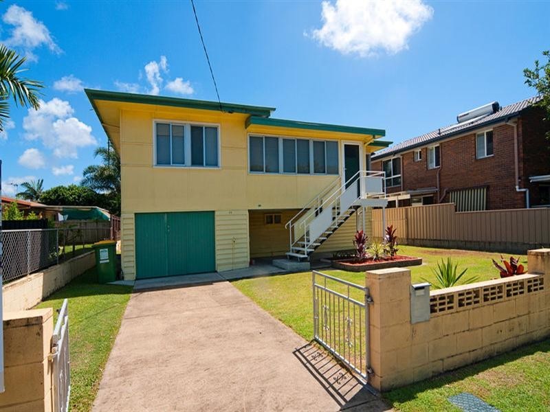 23 Bruce Avenue, Paradise Point QLD 4216