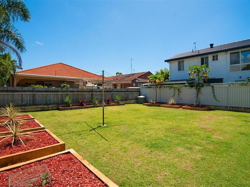 23 Bruce Avenue, Paradise Point QLD 4216