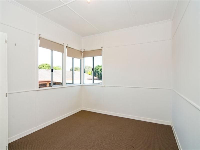 23 Bruce Avenue, Paradise Point QLD 4216