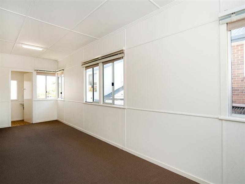 23 Bruce Avenue, Paradise Point QLD 4216