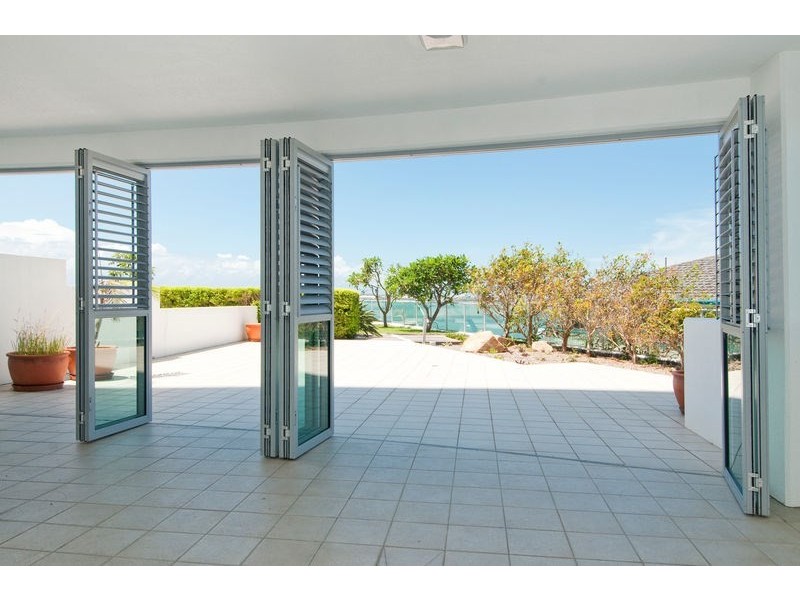 206/300 Marine Parade, Labrador QLD 4215