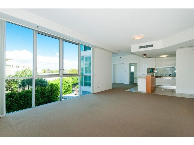 206/300 Marine Parade, Labrador QLD 4215