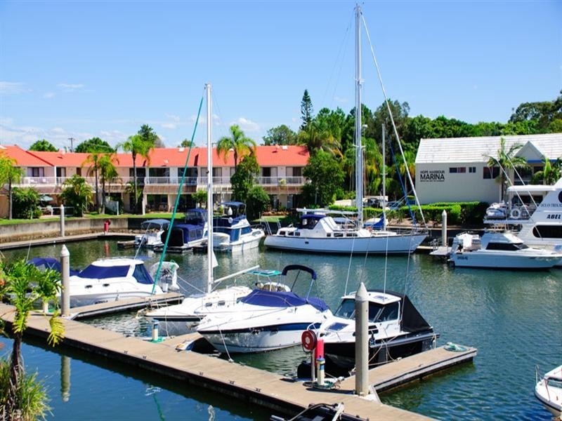 Hope Island QLD 4212