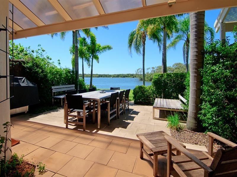 Hope Island QLD 4212