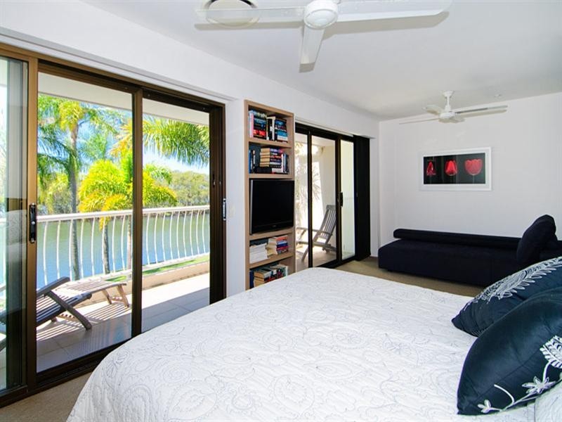 Hope Island QLD 4212