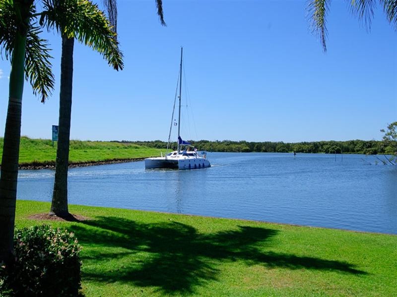 Hope Island QLD 4212