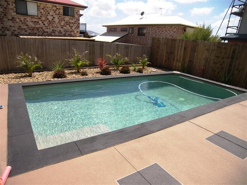 11 HIGHLAND Place, Redland Bay QLD 4165