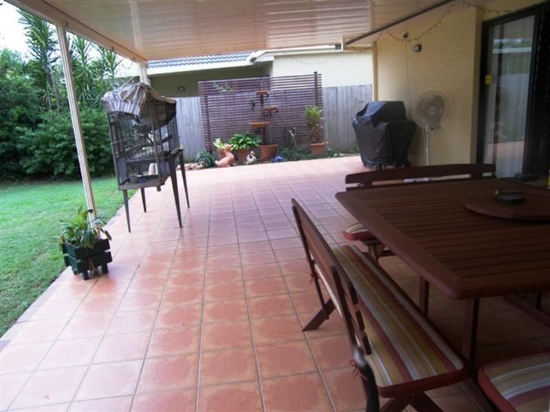 4 TORBAY Street, Redland Bay QLD 4165